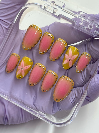 Studded Aura